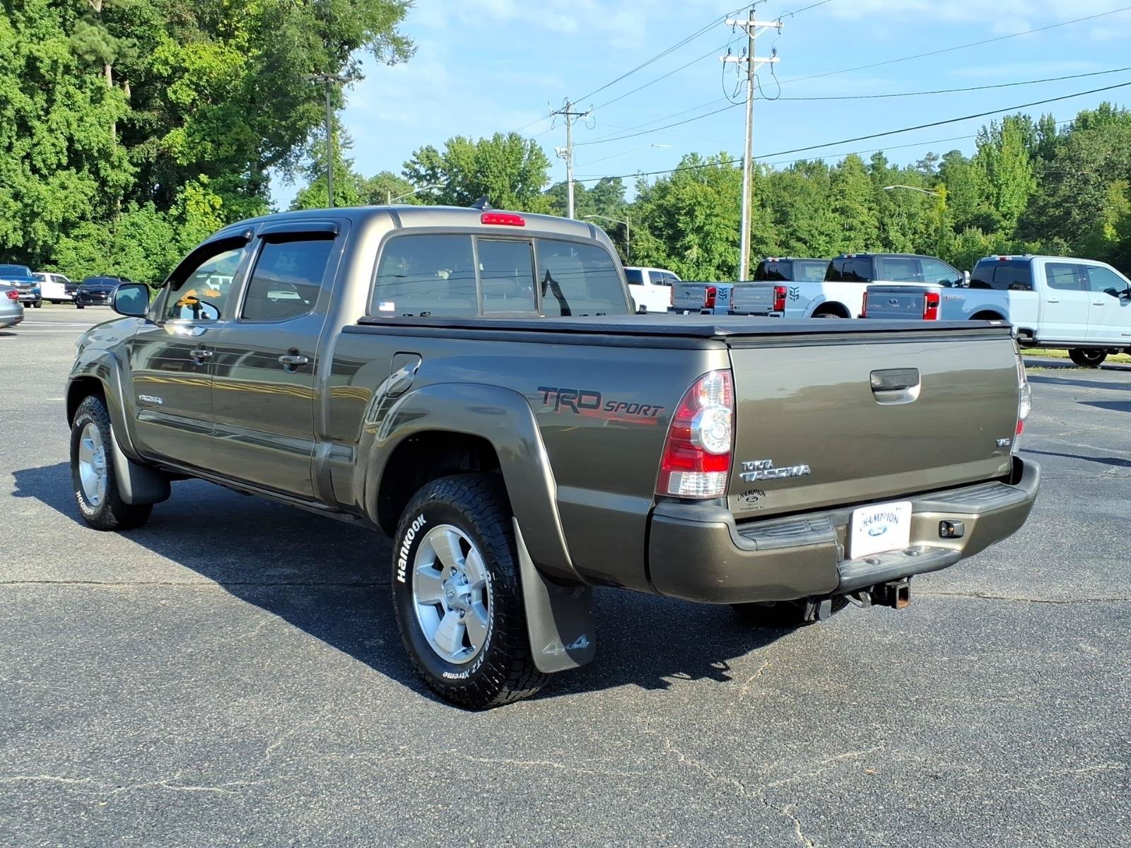 Used 2015 Toyota Tacoma 4x4 Double Cab w/ TRD Sport Package image 23