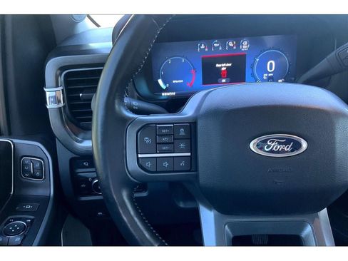 Used 2023 Ford F250 Lariat w/ Lariat Ultimate Package image 19