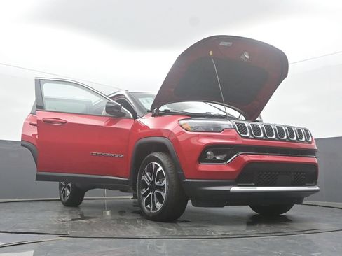Used 2024 Jeep Compass Limited AWD/4WD image 57