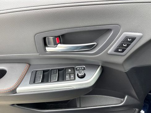 Used 2024 Toyota Sienna XSE w/ XSE Premium Package image 16