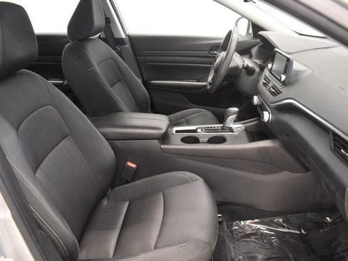 Used 2023 Nissan Altima 2.5 S FWD image 19