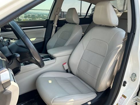 Used 2019 Nissan Altima 2.5 SL FWD image 15