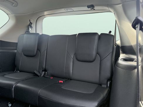 Used 2021 Nissan Armada SV w/ SV Appearance Package image 38