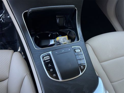 Used 2022 Mercedes-Benz GLC 300 image 18
