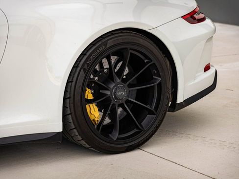 Used 2018 Porsche 911 GT3 image 7