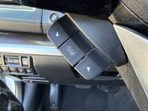 Used 2019 Subaru Outback 3.6R Limited image 26