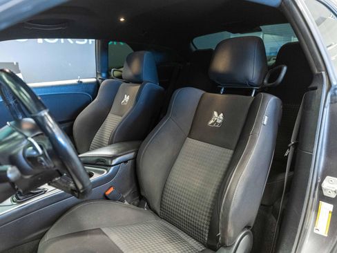 Used 2020 Dodge Challenger R/T Scat Pack RWD image 10