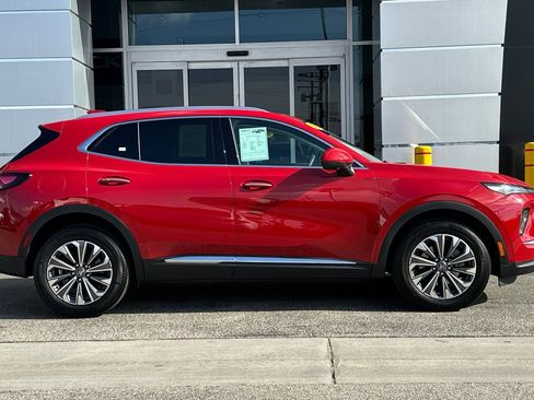 Used 2025 Buick Envision Preferred image 3