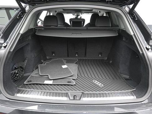 New 2025 Audi Q5 Premium Plus image 12