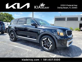 Used 2024 Kia Telluride EX w/ EX Captain's Chair Package FWD video 1