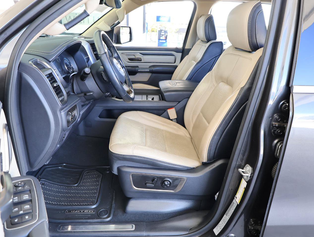 Used 2019 RAM 1500 Limited AWD/4WD image 13
