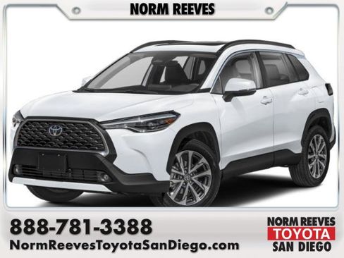 Used 2022 Toyota Corolla Cross XLE w/ Convenience Package AWD/4WD image 1