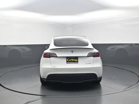 Used 2022 Tesla Model Y Performance AWD/4WD image 2