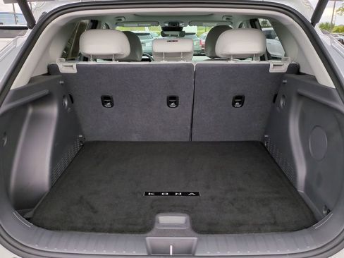 Used 2024 Hyundai Kona Limited image 12