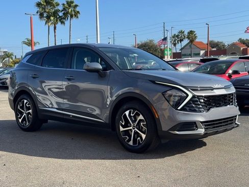 Certified 2023 Kia Sportage EX image 4