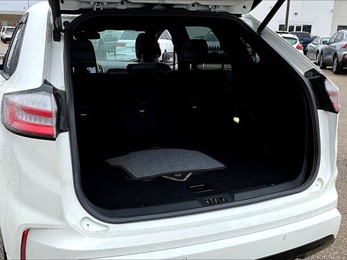 Used 2022 Ford Edge ST-Line image 19