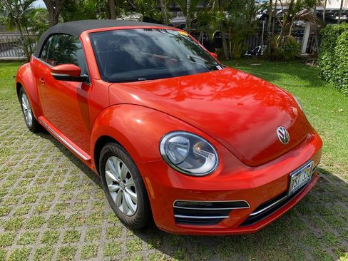Used 2018 Volkswagen Beetle 2.0T S FWD image 19