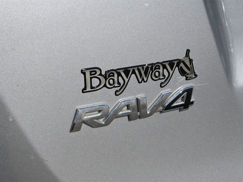 Used 2017 Toyota RAV4 LE image 20