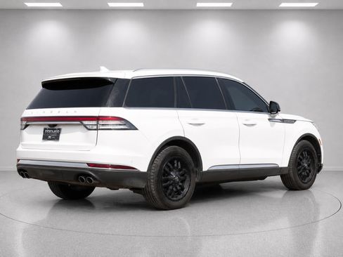Used 2020 Lincoln Aviator Reserve w/ Equipment Group 202A AWD/4WD image 3