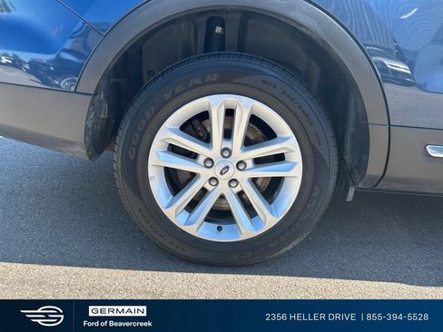 Used 2017 Ford Explorer XLT FWD image 10