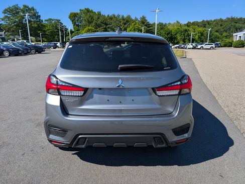 Used 2025 Mitsubishi Outlander Sport AWD image 4