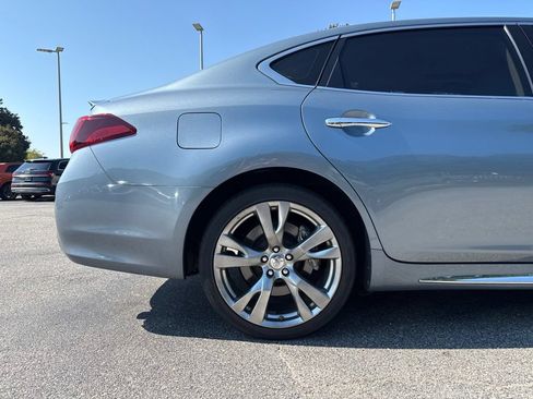 Used 2018 INFINITI Q70 L 3.7 w/ Sensory Package AWD/4WD image 11