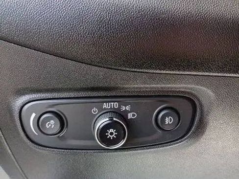 Used 2021 Chevrolet Equinox LT w/ Driver Convenience Package FWD image 18