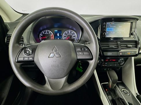 Used 2022 Mitsubishi Eclipse Cross ES AWD/4WD image 11