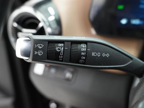 Used 2025 Chevrolet Equinox ACTIV w/ Safety and Technology Package FWD image 22