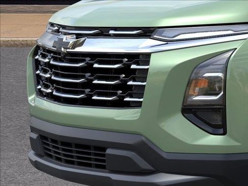 New 2026 Chevrolet Equinox LT FWD image 13