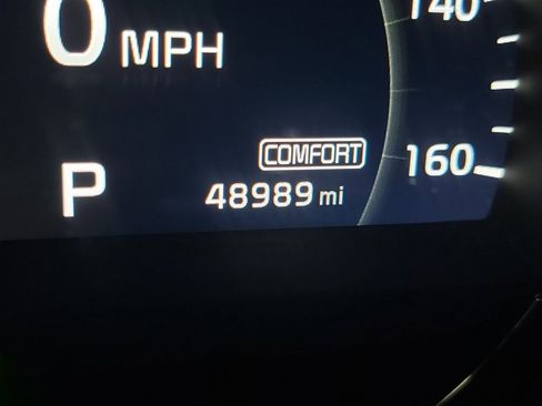 Used 2019 Kia Sorento EX image 19