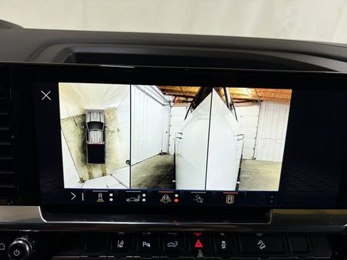 Used 2025 GMC Sierra 2500 SLT w/ SLT Premium Package image 57