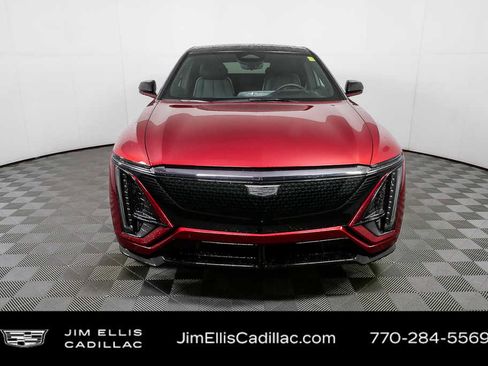 Certified 2026 Cadillac Lyriq V AWD/4WD image 36