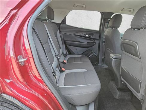 Used 2023 Chevrolet TrailBlazer LT FWD image 17