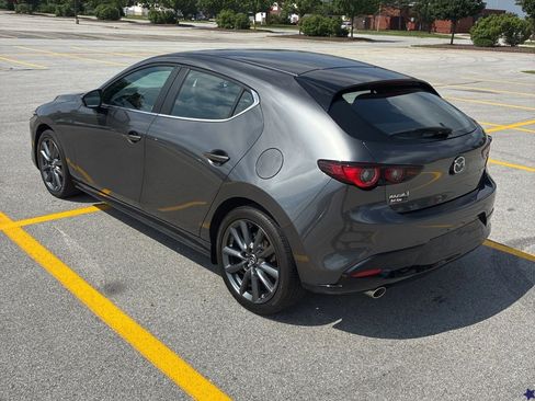 Used 2023 MAZDA MAZDA3 s FWD image 7