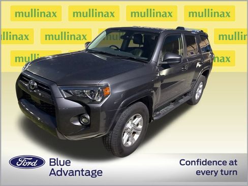 Used 2021 Toyota 4Runner SR5 image 2