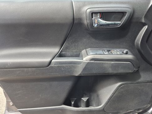 Certified 2021 Toyota Tacoma TRD Off-Road w/ TRD Premium Off Road Package image 14