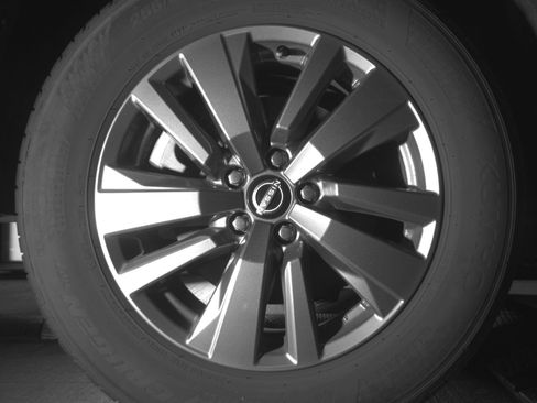 Used 2025 Nissan Pathfinder SV AWD/4WD image 15