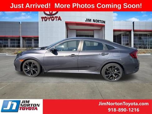 Used 2019 Honda Civic Sport image 3