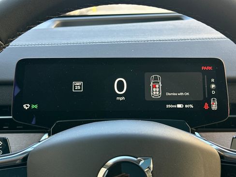 New 2025 Volvo EX90 Ultra image 30