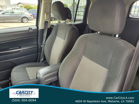 Used 2015 Jeep Patriot Sport w/ Power Value Group FWD image 12