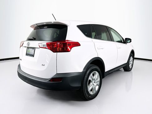 Used 2015 Toyota RAV4 LE FWD image 9