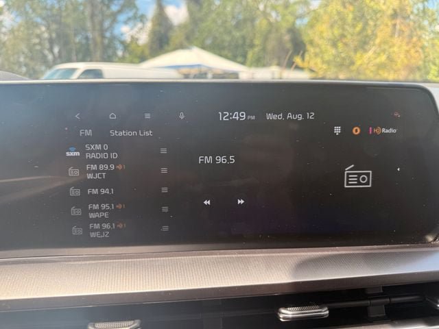Used 2025 Kia Telluride S FWD image 4