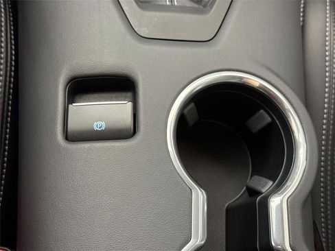 Used 2024 Ford Mustang GT Premium RWD image 28