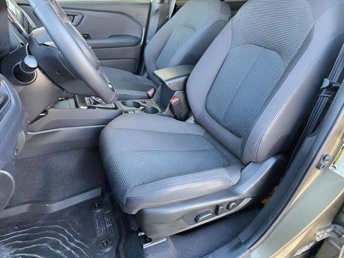 Used 2025 Subaru Forester Premium w/ Convenience Package #1 AWD/4WD image 19