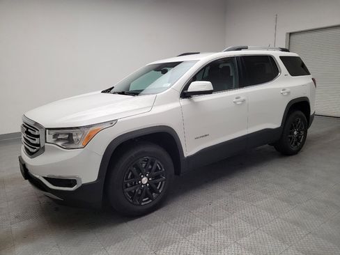 Used 2019 GMC Acadia SLT image 2