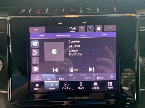 Used 2023 Jeep Grand Cherokee Laredo RWD image 21