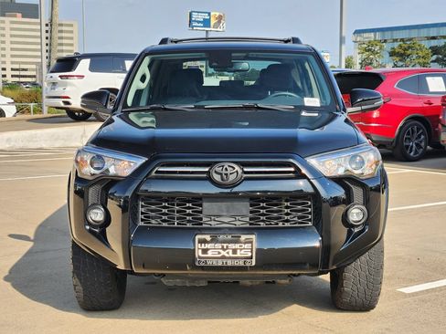 Used 2023 Toyota 4Runner SR5 Premium w/ Moonroof Package RWD image 2