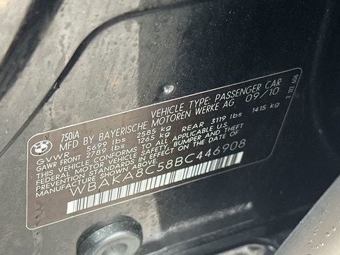 Used 2011 BMW 750i image 35