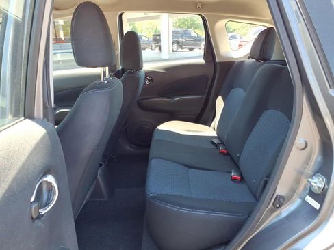 Used 2017 Nissan Versa Note SV FWD image 5
